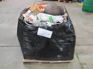 lot 501 image: Pallet of Store Overstock, Returns, Missing Parts, and Damaged Products