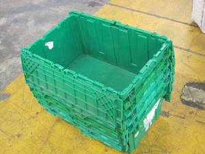 lot 521 image: 5 Pack of Buckhorn Stackable Attached Lid Containers 39160- 27x16-78x12-12