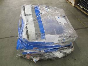lot 522 image: Pallet of Distressed PE Vinyl Billboard Tarps