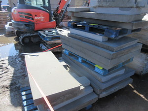 BLUESTONE SLABS - VARIOUS SIZES