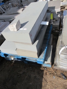 BLUESTONE STEPS - ONE PALLET