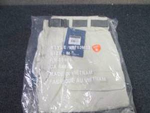 lot 88 image: White Sierra Mens Medium Convertib...