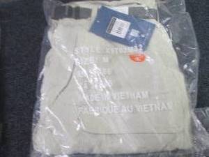 lot 89 image: White Sierra Mens Medium Convertib...