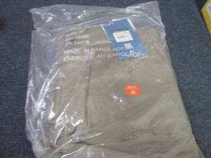 lot 102 image: White Sierra Mens Medium Convertib...