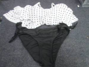 lot 120 image: Ladies Large 2pc Swimsuit...
