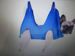 lot 140 image: Medium Pet Grooming Hammock Harness...