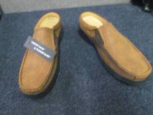 lot 224 image: Pleasure Island Comfort Casuals Men...