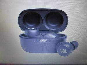 lot 267 image: BL Live Free NC TWS Noise-Cancelli...