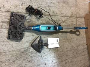 Genius Steam Pocket Mop System Steam Cleaner by Shark Customer Returns See Pictures