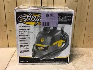 2.5 Gal. 1.75-Peak HP Compact WetDry Shop Vacuum with Filter Bag, Hose and Accessories by Stinger Customer Returns See Pictures