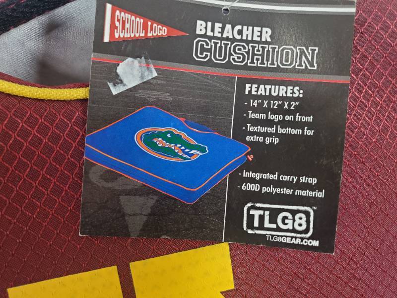 lot 128 image: New MN Gophers Seat Cushion