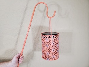 lot 115 image: New LED Solar Lantern with Shepherd Hook