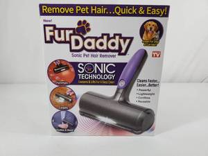 lot 30 image: New Fur Daddy Sonic Pet Hair Remover