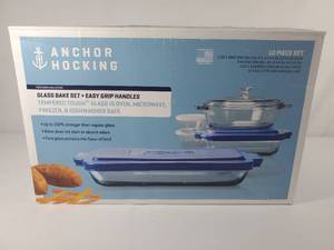 lot 104 image: New 10 Piece Anchor Glass Bake Set