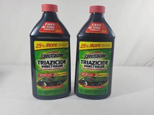 lot 121 image: 2 New Large Bottles of Spectracide
