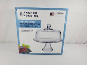 lot 155 image: New Anchor Hocking Canton Glass Cake Set