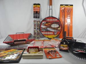 lot 212 image: New BBQ Grilling Items