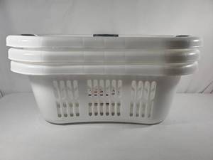 lot 214 image: 4 New Rubbermaid Hip Hugger Laundry Baskets