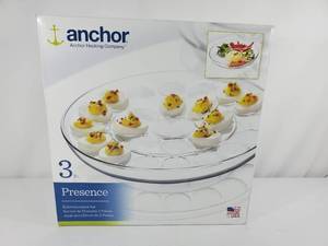 lot 216 image: New Anchor Hocking Presence Entertainment Set