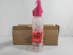 lot 220 image: New Pyrex Sip It Color Change Bottle