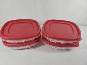 lot 242 image: 4 New Rubbermaid Easy Find Lids Containers