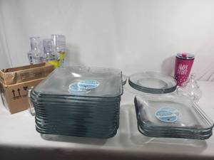 lot 243 image: Large Assortment of New Anchor Hocking Dishes and More
