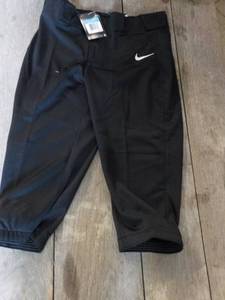 lot 14 image: 7 Black Nike Dri Fit Girls Softball...