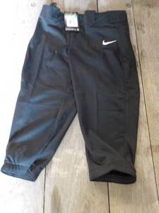 lot 15 image: 7 Black Nike Dri Fit Girls Softball...
