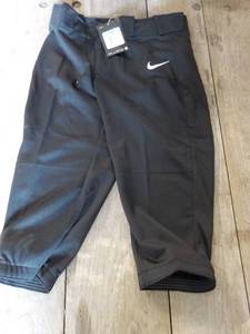 lot 16 image: 7 Black Nike Dri Fit Girls Softball...