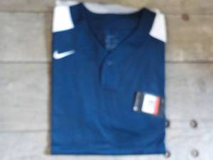 lot 28 image: 8 Nike Navy Blue with White Short S...