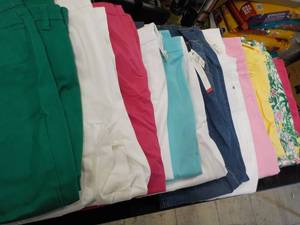 lot 32 image: 12 Talbots size 14P Clothing...