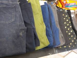 lot 36 image: 13 Talbots size 6P Clothing...