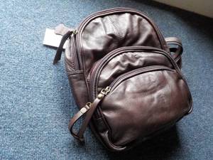 lot 51 image: Canyon Leather Back Pack...