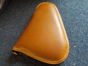 lot 64 image: Canyon Outback Leather Small Pistol...