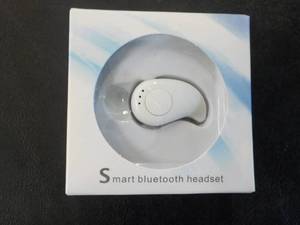 lot 133 image: Smart Bluetooth Headset in White...