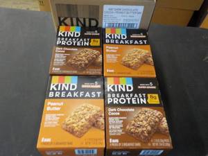 lot 141 image: 32 KIND Breakfast Protein Bars bes...