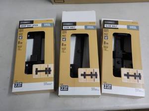 lot 172 image: 3 Everbilt Latchs and Bolts...