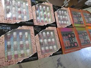 lot 70 image: 5 Sets Color Co. 12 pc Nail Polish ...