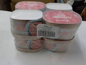 lot 258 image: 8 Tubs Frozen Hudsonville Peppermin...