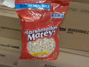 lot 302 image: Case of 12 - 12 oz Bags Malt O Meal...