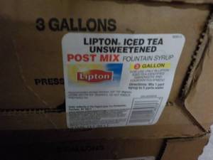lot 369 image: 3 Gallon Bag Lipton Iced Tea Unswee...