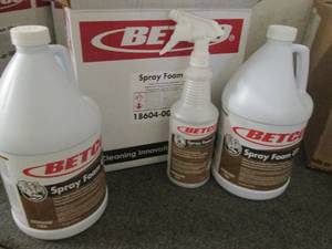 lot 103 image: Betco 2 Gallon Jugs Spray Foam Ultr...