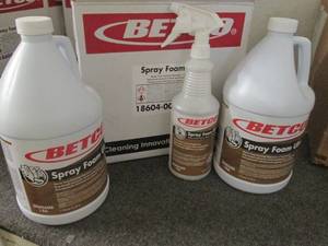 lot 105 image: Betco 2 Gallon Jugs Spray Foam Ultr...