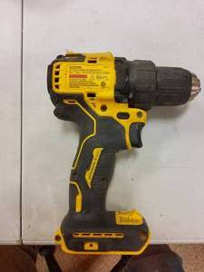 lot 110 image: Dewalt keyless chuck drill. Used