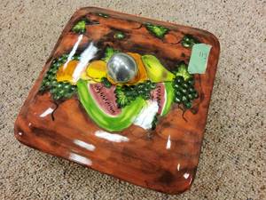 lot 112 image: pie dish- Watermelon