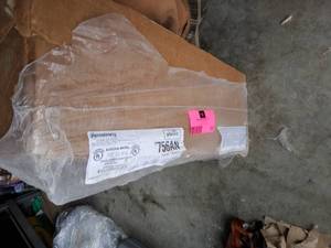 lot 60 image: Full box of 12 ceiling tiles.