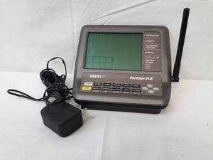 lot 20 image: Vantage Vue 6351 Weather Station Wireless ConsoleReceiver in Excellent Condition