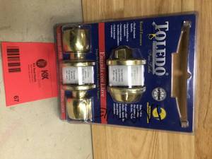 lot 67 image: TOLEDO Single Cylinder Gold Combo Set open box