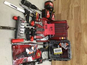 lot 80 image: Lot of husky tools open box
