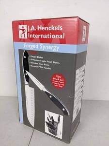 J.A. Henckels International Forged Synergy Knife Set 13pc